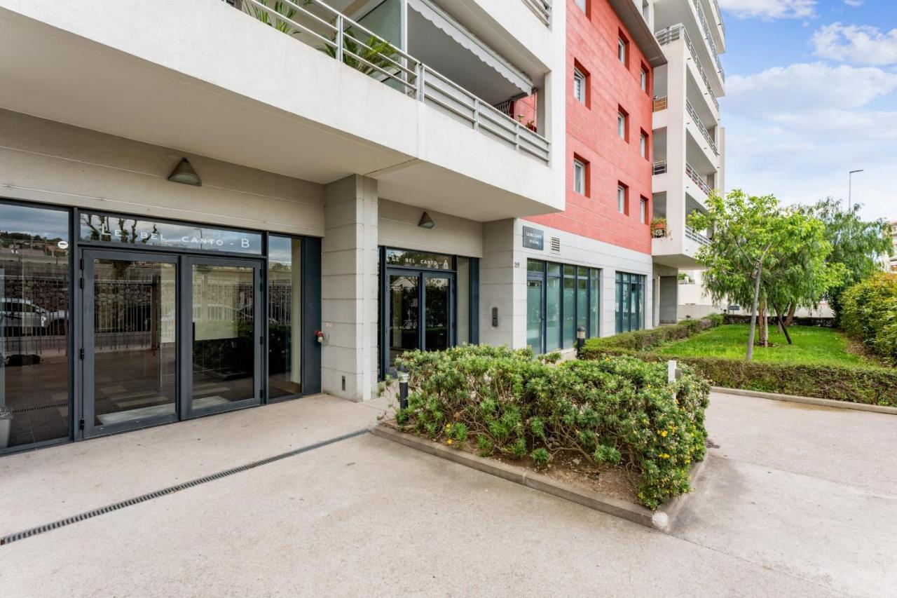 T2 Spacieux Avec Terrasse Et Clim Nice